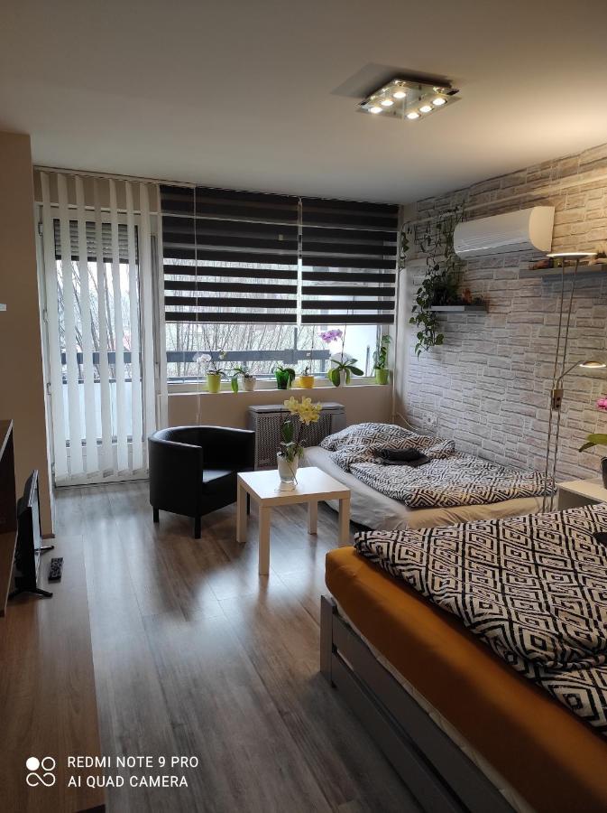Baross Apartman Капошвар Экстерьер фото