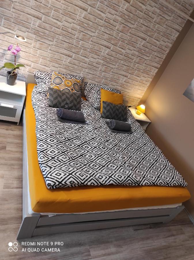 Baross Apartman Капошвар Экстерьер фото